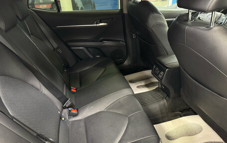 Toyota Camry, 2021 год, 3 030 000 рублей, 11 фотография
