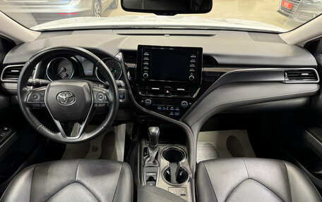 Toyota Camry, 2021 год, 3 030 000 рублей, 13 фотография