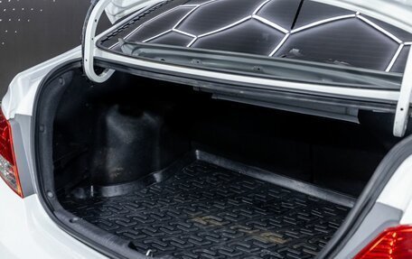 Hyundai Solaris II рестайлинг, 2013 год, 800 000 рублей, 21 фотография