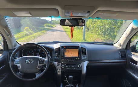 Toyota Land Cruiser 200, 2011 год, 3 800 000 рублей, 15 фотография