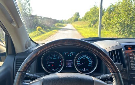 Toyota Land Cruiser 200, 2011 год, 3 800 000 рублей, 20 фотография