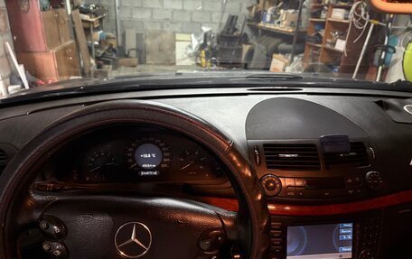 Mercedes-Benz E-Класс, 2007 год, 950 000 рублей, 5 фотография