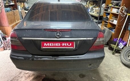 Mercedes-Benz E-Класс, 2007 год, 950 000 рублей, 4 фотография