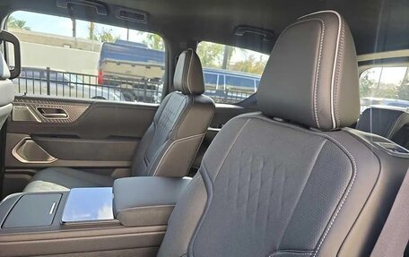 Infiniti QX80, 2025 год, 15 996 000 рублей, 9 фотография