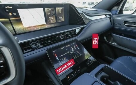 Infiniti QX80, 2025 год, 12 572 000 рублей, 12 фотография