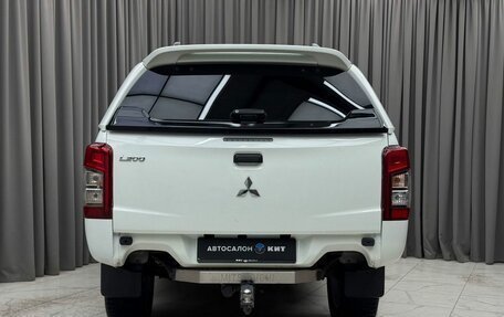 Mitsubishi L200 IV рестайлинг, 2020 год, 2 399 000 рублей, 5 фотография