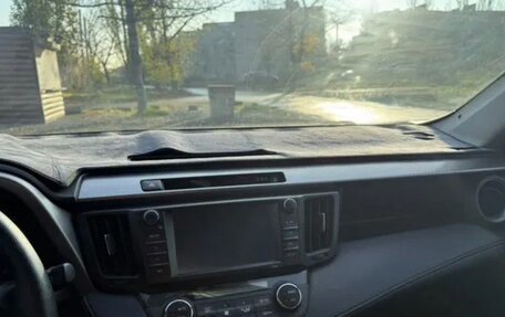 Toyota RAV4, 2017 год, 2 400 000 рублей, 7 фотография