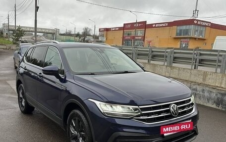 Volkswagen Tiguan II, 2022 год, 2 800 000 рублей, 9 фотография