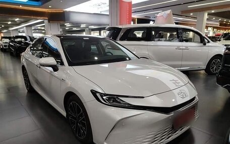 Toyota Camry, 2025 год, 4 875 000 рублей, 3 фотография