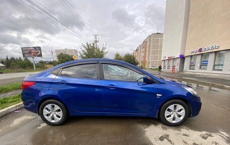 Hyundai Solaris II рестайлинг, 2011 год, 750 000 рублей, 5 фотография