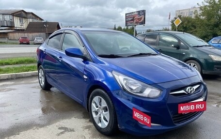 Hyundai Solaris II рестайлинг, 2011 год, 750 000 рублей, 4 фотография