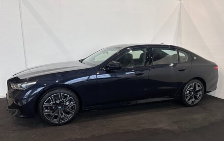 BMW 5 серия, 2025 год, 8 500 000 рублей, 7 фотография