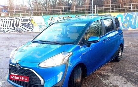 Toyota Sienta II, 2018 год, 1 550 000 рублей, 2 фотография