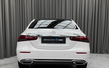 Mercedes-Benz E-Класс, 2021 год, 4 390 000 рублей, 5 фотография