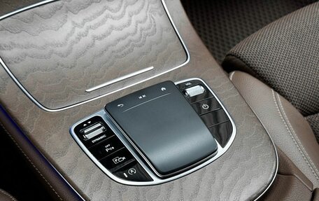 Mercedes-Benz E-Класс, 2021 год, 4 390 000 рублей, 15 фотография