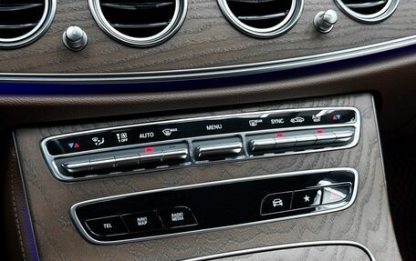 Mercedes-Benz E-Класс, 2021 год, 4 390 000 рублей, 14 фотография