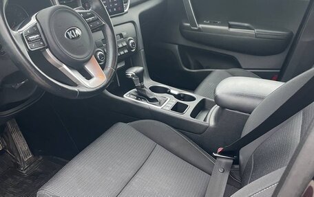 KIA Sportage IV рестайлинг, 2021 год, 2 499 000 рублей, 9 фотография