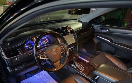 Toyota Camry, 2018 год, 2 350 000 рублей, 19 фотография