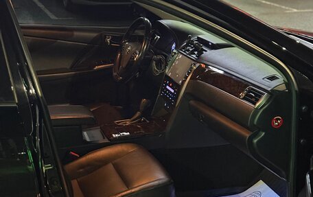 Toyota Camry, 2018 год, 2 350 000 рублей, 16 фотография