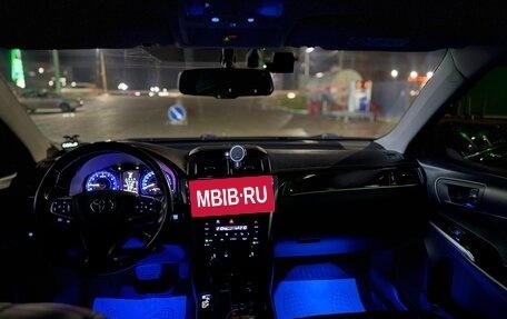 Toyota Camry, 2018 год, 2 350 000 рублей, 17 фотография