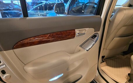 Toyota Land Cruiser Prado 120 рестайлинг, 2007 год, 3 500 000 рублей, 19 фотография