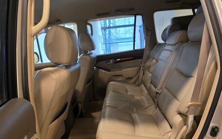 Toyota Land Cruiser Prado 120 рестайлинг, 2007 год, 3 500 000 рублей, 20 фотография