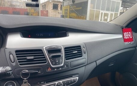 Renault Laguna III рестайлинг, 2008 год, 569 000 рублей, 19 фотография