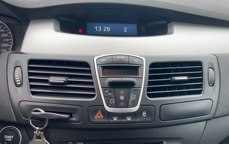 Renault Laguna III рестайлинг, 2008 год, 569 000 рублей, 27 фотография