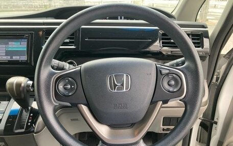 Honda Stepwgn IV, 2017 год, 1 450 000 рублей, 2 фотография