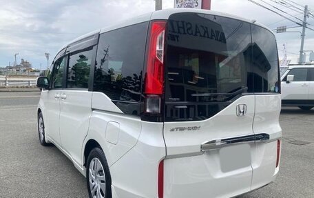 Honda Stepwgn IV, 2017 год, 1 450 000 рублей, 6 фотография