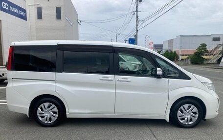 Honda Stepwgn IV, 2017 год, 1 450 000 рублей, 9 фотография