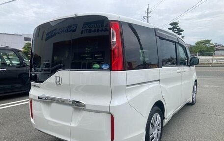 Honda Stepwgn IV, 2017 год, 1 450 000 рублей, 8 фотография