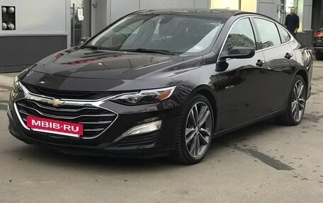 Chevrolet Malibu IX, 2021 год, 1 700 000 рублей, 2 фотография