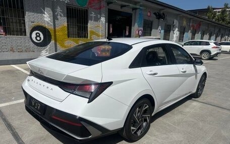 Hyundai Elantra, 2025 год, 1 670 000 рублей, 4 фотография