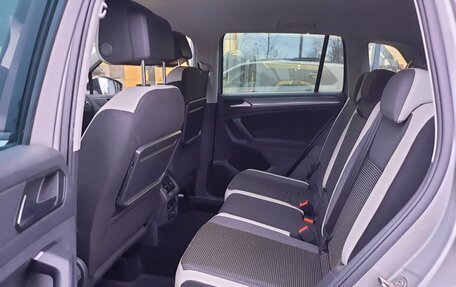 Volkswagen Tiguan II, 2019 год, 2 793 000 рублей, 15 фотография