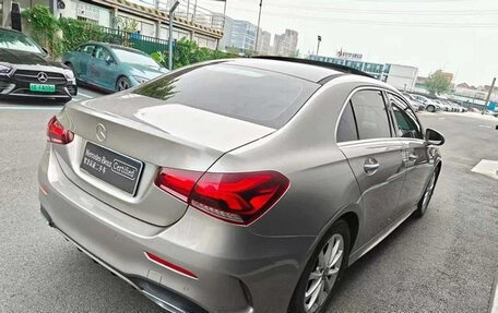 Mercedes-Benz A-Класс, 2022 год, 2 430 000 рублей, 3 фотография