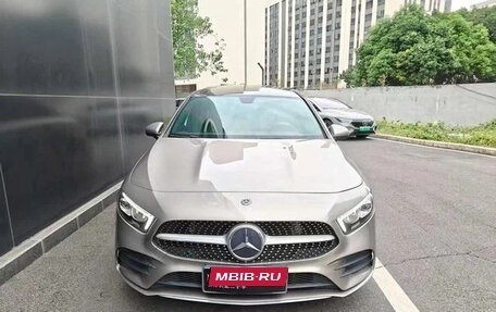 Mercedes-Benz A-Класс, 2022 год, 2 430 000 рублей, 2 фотография