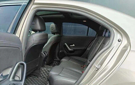 Mercedes-Benz A-Класс, 2022 год, 2 430 000 рублей, 7 фотография