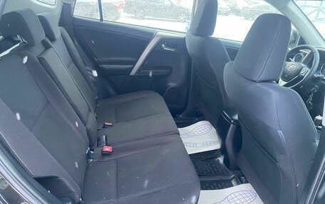 Toyota RAV4, 2015 год, 1 985 000 рублей, 12 фотография