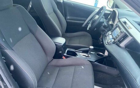 Toyota RAV4, 2015 год, 1 985 000 рублей, 16 фотография