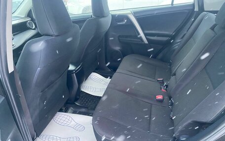 Toyota RAV4, 2015 год, 1 985 000 рублей, 14 фотография