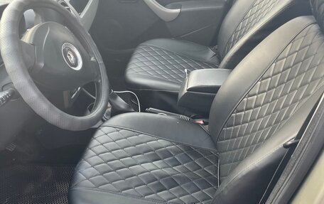 Renault Sandero I, 2010 год, 400 000 рублей, 4 фотография