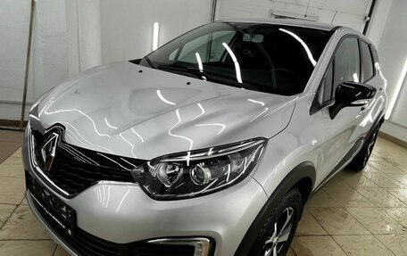 Renault Kaptur I рестайлинг, 2017 год, 1 349 000 рублей, 2 фотография