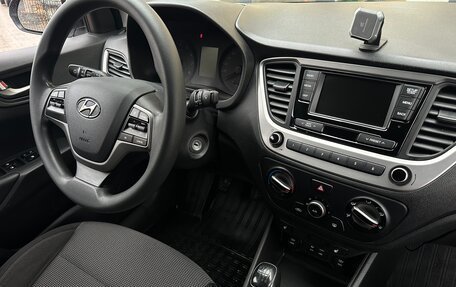 Hyundai Solaris II рестайлинг, 2018 год, 1 099 000 рублей, 15 фотография