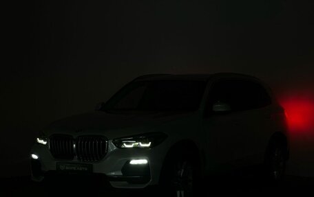 BMW X5, 2019 год, 5 850 000 рублей, 2 фотография