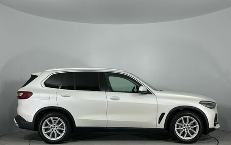 BMW X5, 2019 год, 5 850 000 рублей, 6 фотография