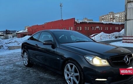 Mercedes-Benz C-Класс, 2012 год, 1 650 000 рублей, 3 фотография