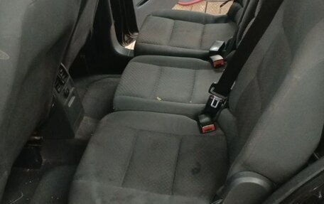 Volkswagen Touran III, 2004 год, 400 000 рублей, 13 фотография