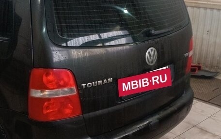 Volkswagen Touran III, 2004 год, 400 000 рублей, 15 фотография