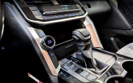 Toyota Land Cruiser, 2021 год, 9 500 000 рублей, 25 фотография